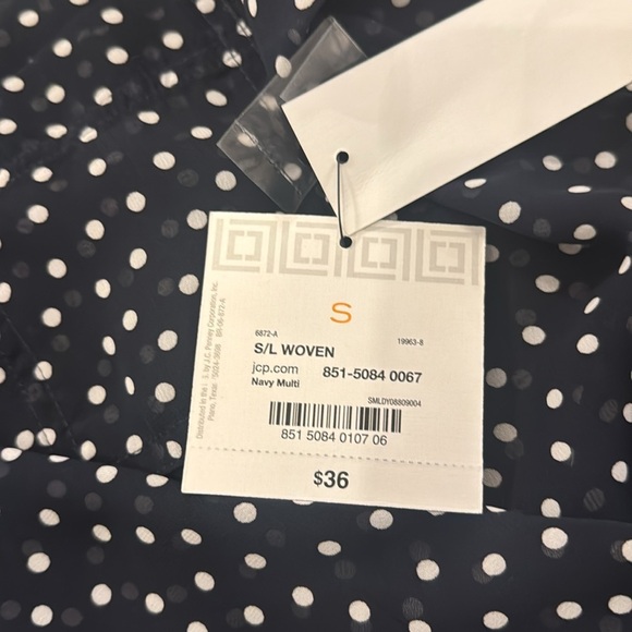 Liz Claiborne Polka Dot Sheer Sleeveless Top - Picture 4 of 4